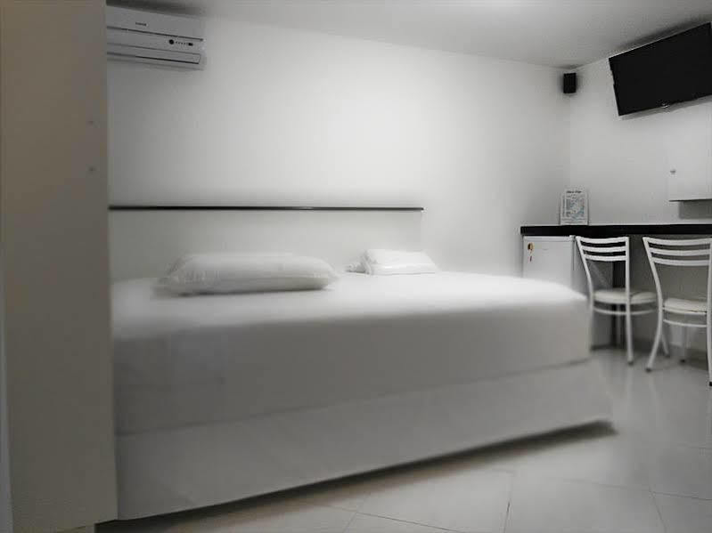 Hotel Do Largo ماناوس المظهر الخارجي الصورة